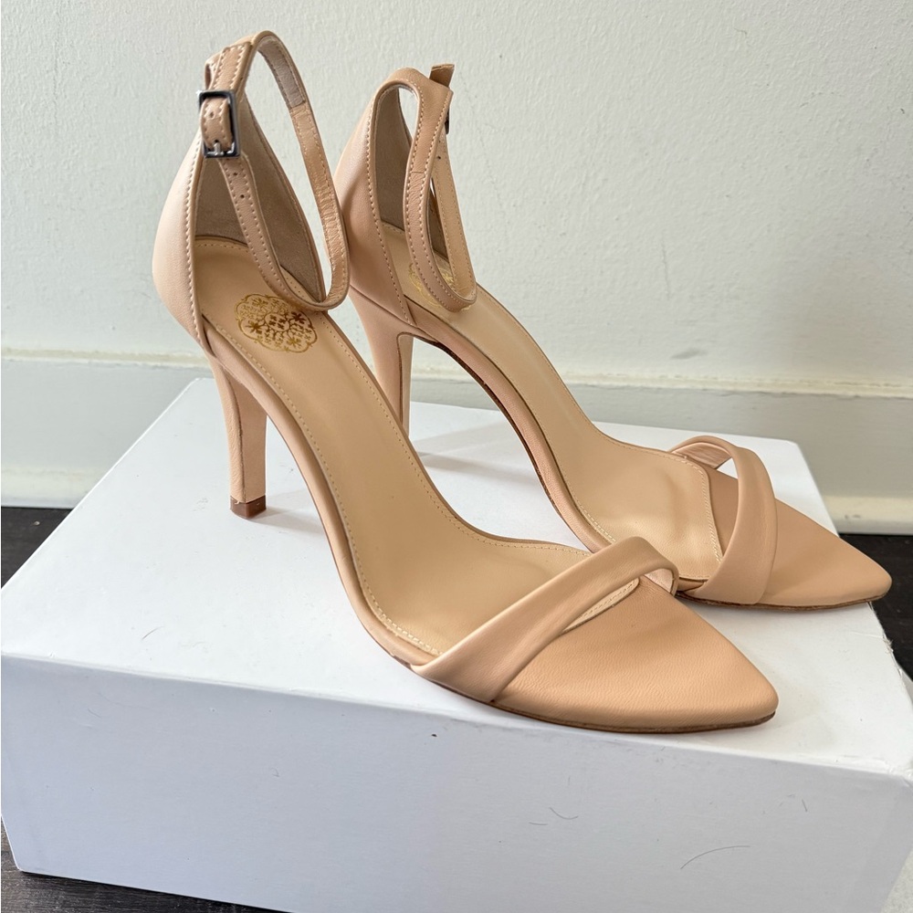 Grace Loves Lace “Dosa” heels